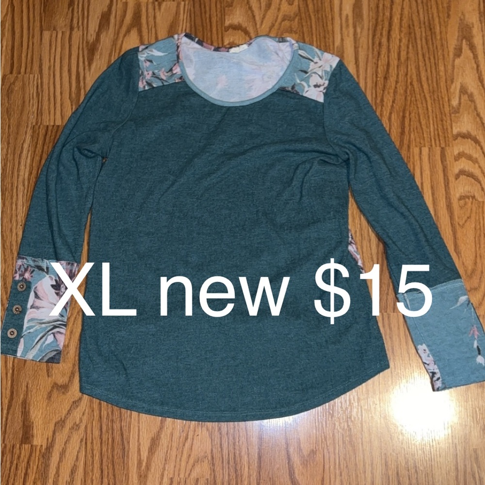 Women's Teal and Floral Long Sleeve Top